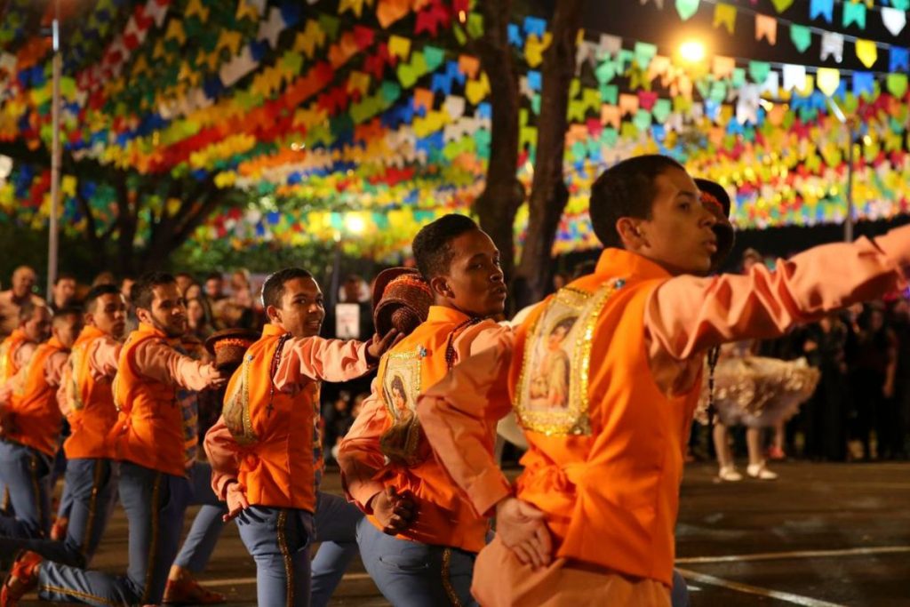 Como festas juninas mobilizam comunidades e celebram a cultura regional