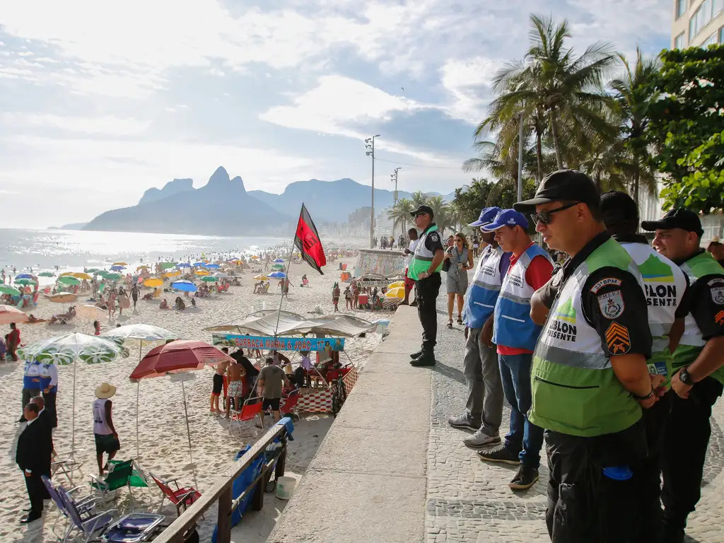 Operação Verão costuma ocorrer no Rio de Janeiro todo final de ano, em que as praias ficam mais cheias.