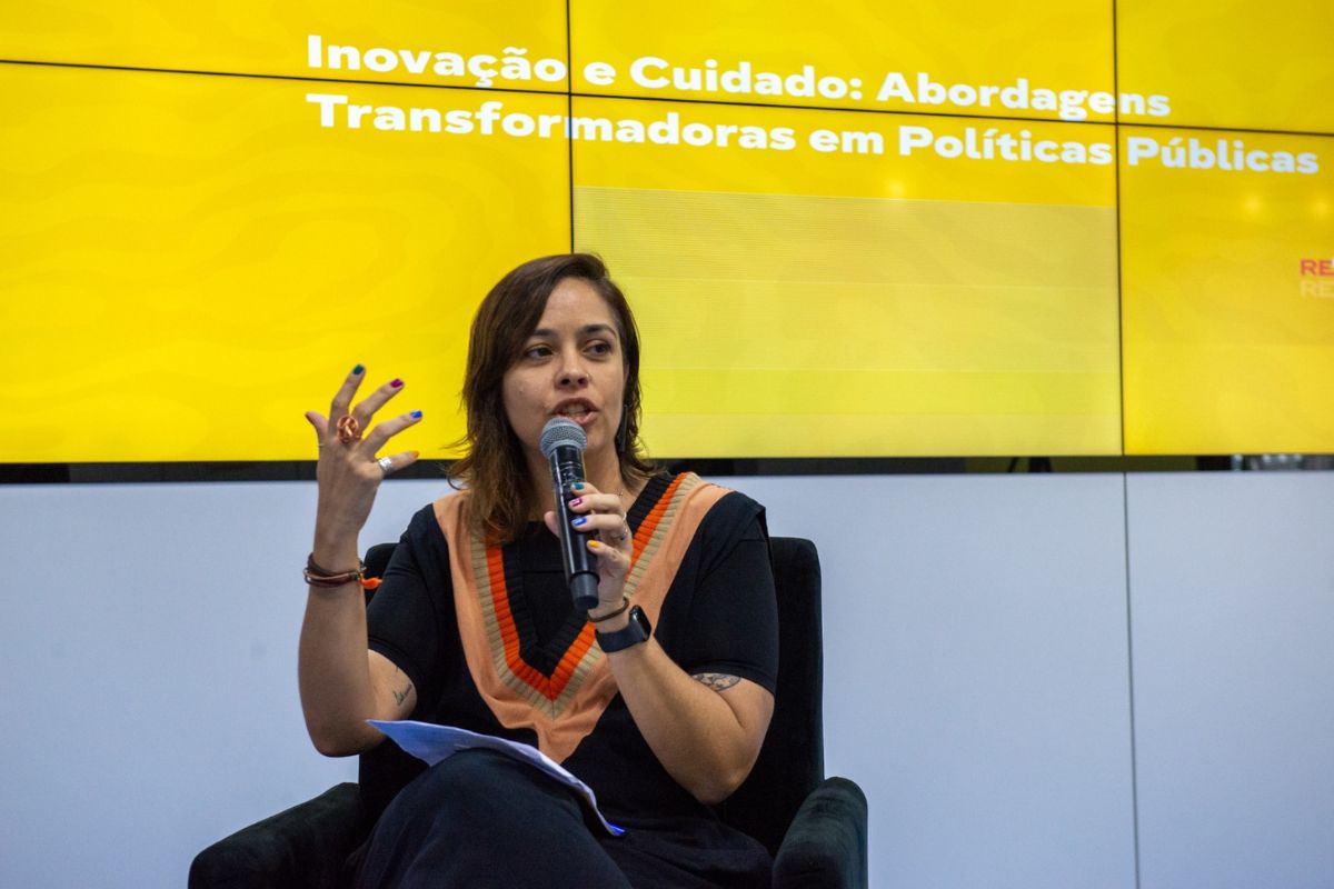 Luana Pinheiro, Diretora de Economia do Cuidado do Ministério do Desenvolvimento Social, fala sobre a Politica Nacional de Cuidados