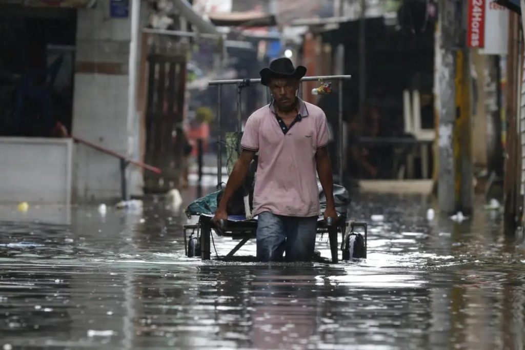 Enchente no Rio de Janeiro: efeito da crise climática