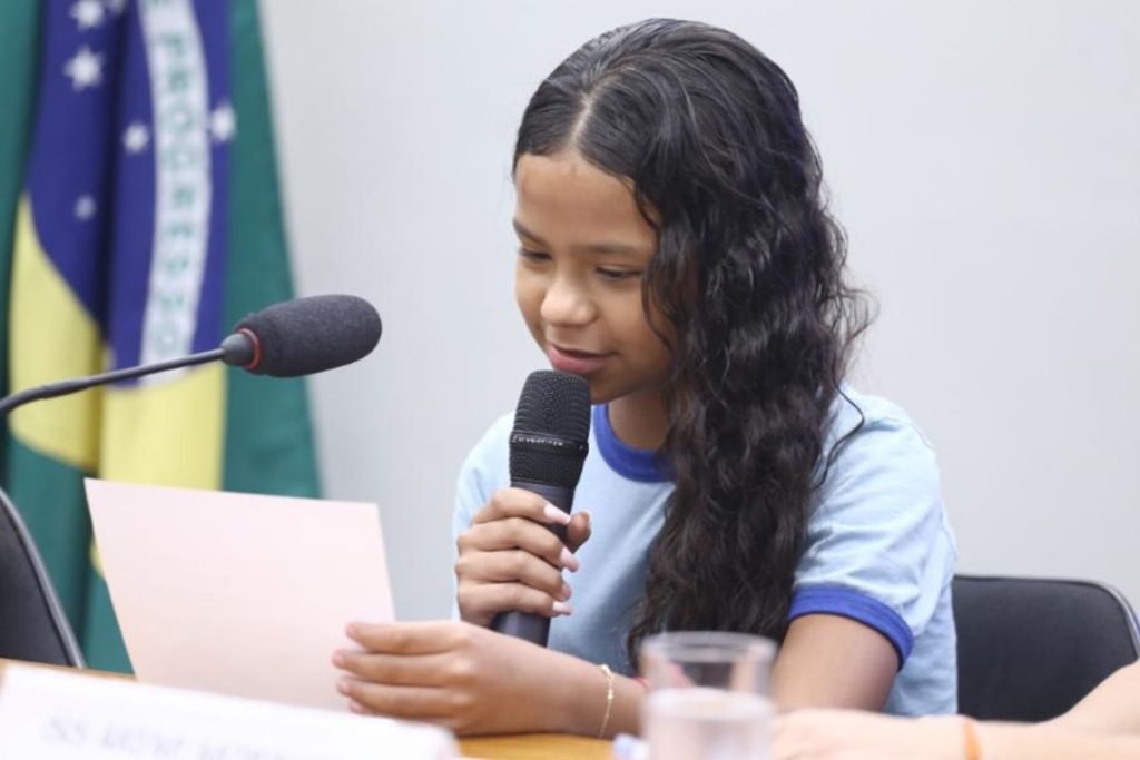 COP30 Crianças e adolescentes cobram participação nas discussões sobre crise climática