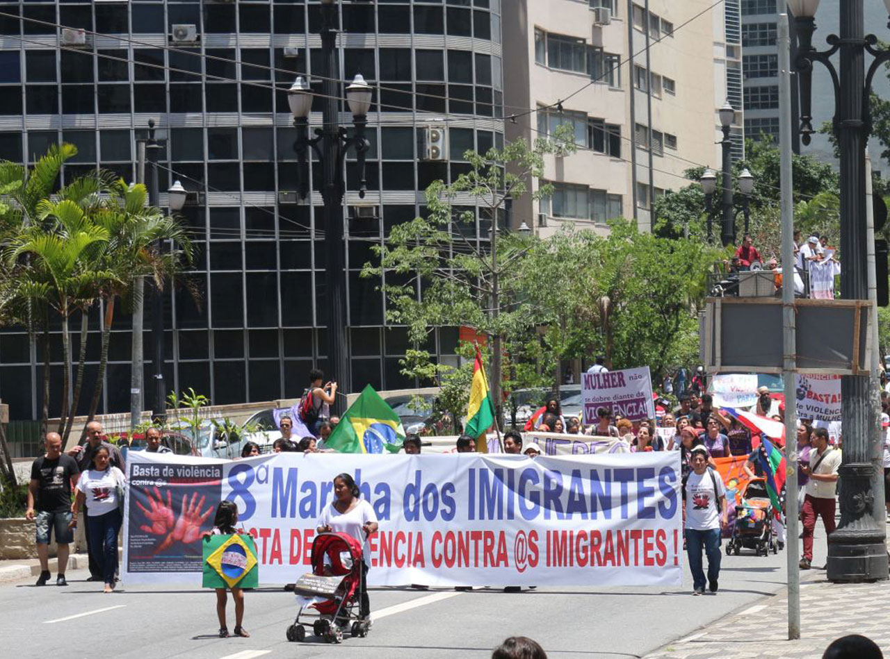 Em Busca De Mais Direitos E Cidadania Imigrantes Fazem Manifestação Em São Paulo Educação E 