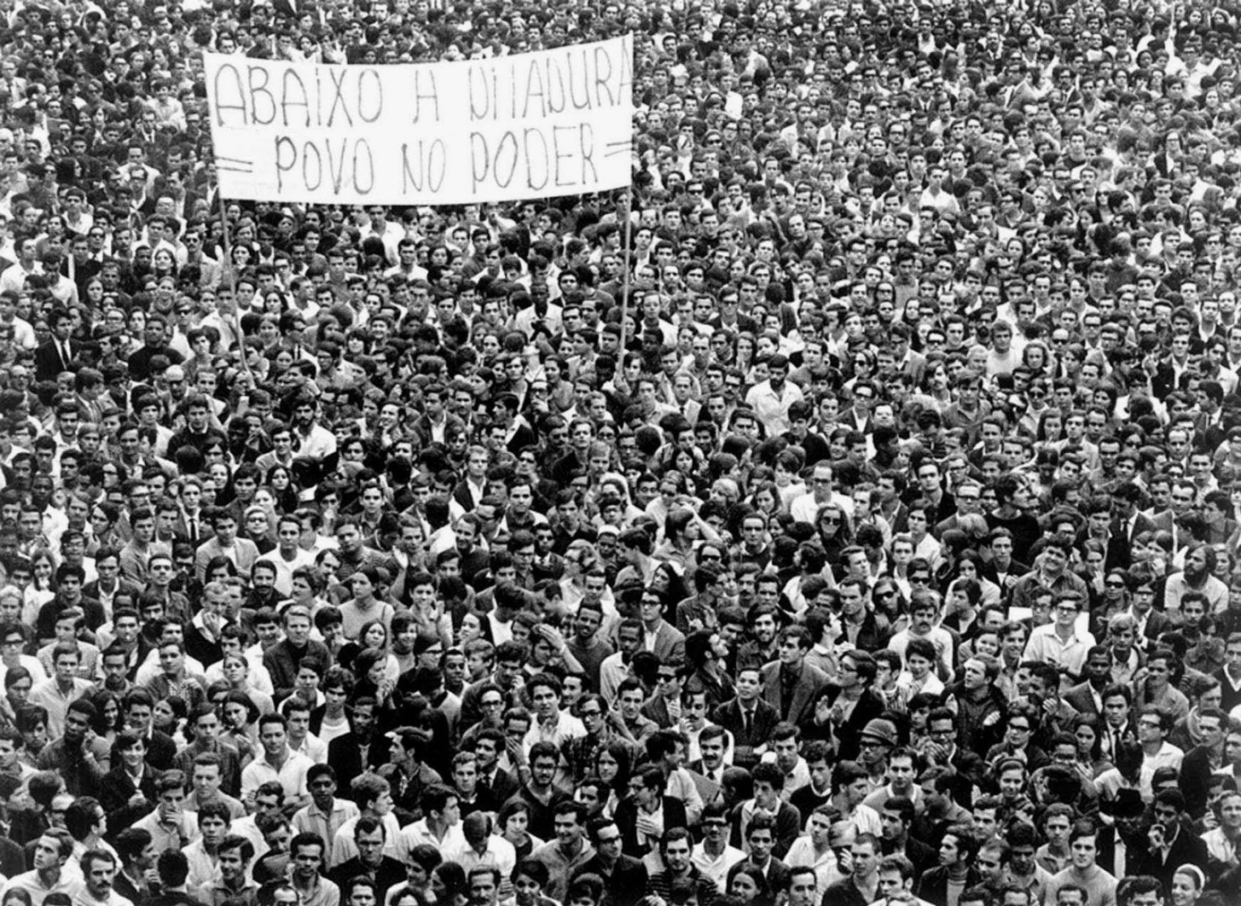 Pulsão invocante e constituição de sociabilidades clementes