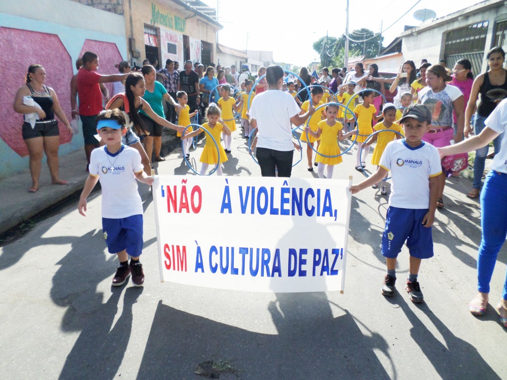 marcha contra violência nas escolas amaoznas