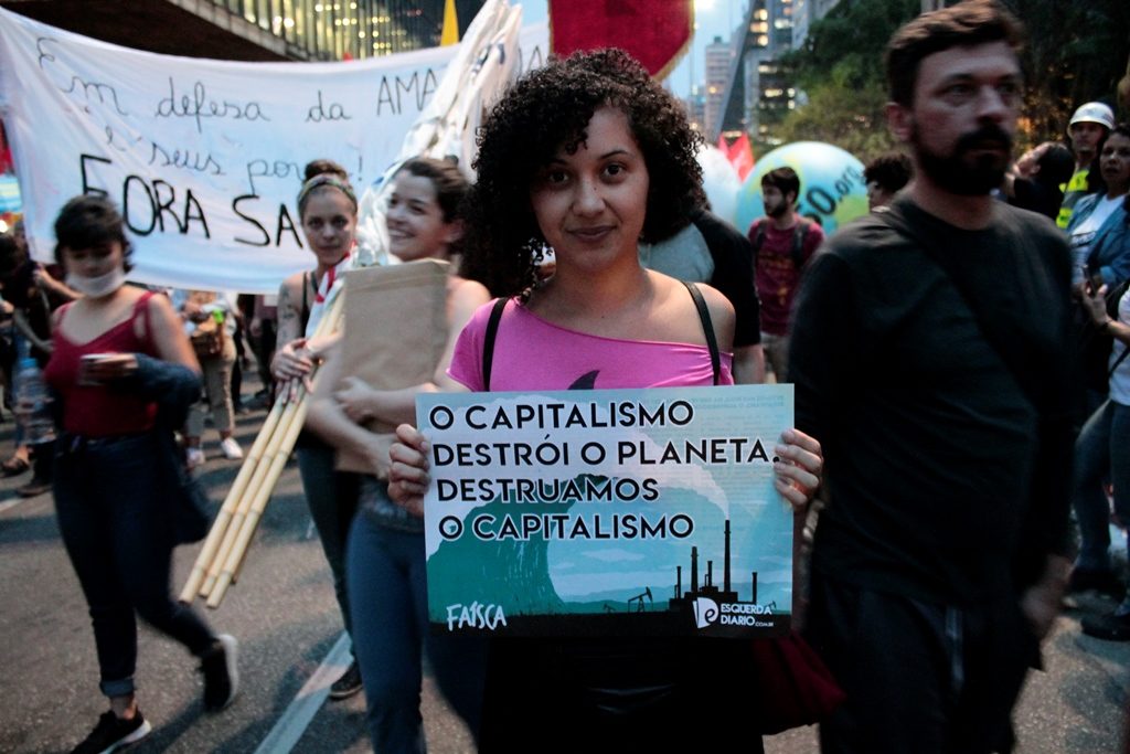 odete uma das jovens presentes na greve global pelo clima